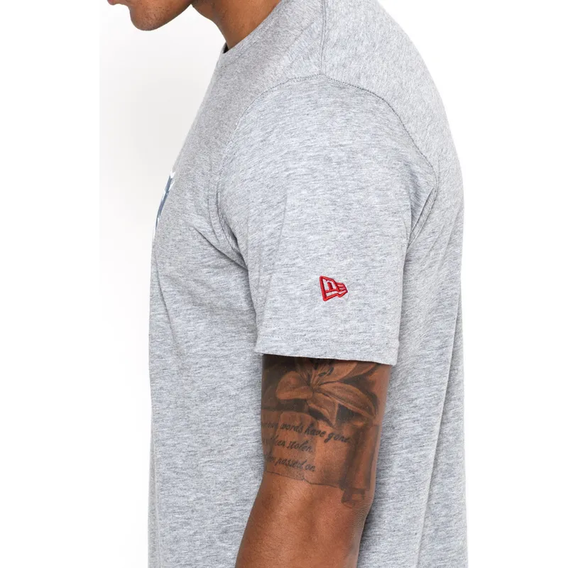 t-shirt-kurzarm-grau-de-der-nfl-von-new-era t-shirt-kurzarm-grau-de-der-nfl-von-new-era
