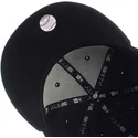 mutzen-flach-schwarz-angepasst-59fifty-essential-der-boston-red-sox-mlb-von-new-era