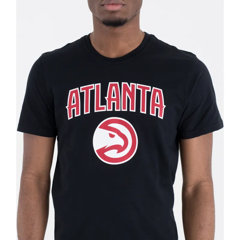 t-shirt-kurzarm-schwarz-de-der-atlanta-hawks-nba-von-new-era