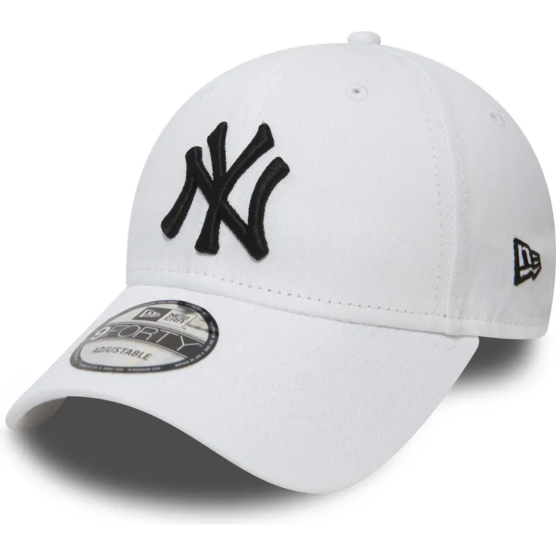 weisse-verstellbare-gebogene-kappe-9forty-essential-der-new-york-yankees-mlb-von-new-era
