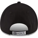 mutzen-gebogen-schwarz-verstellbares-band-9forty-the-league-der-brooklyn-nets-nba-von-new-era