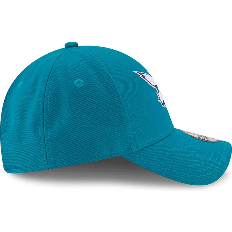 blaue-verstellbare-curved-cap-9forty-the-league-der-charlotte-hornets-nba-von-new-era