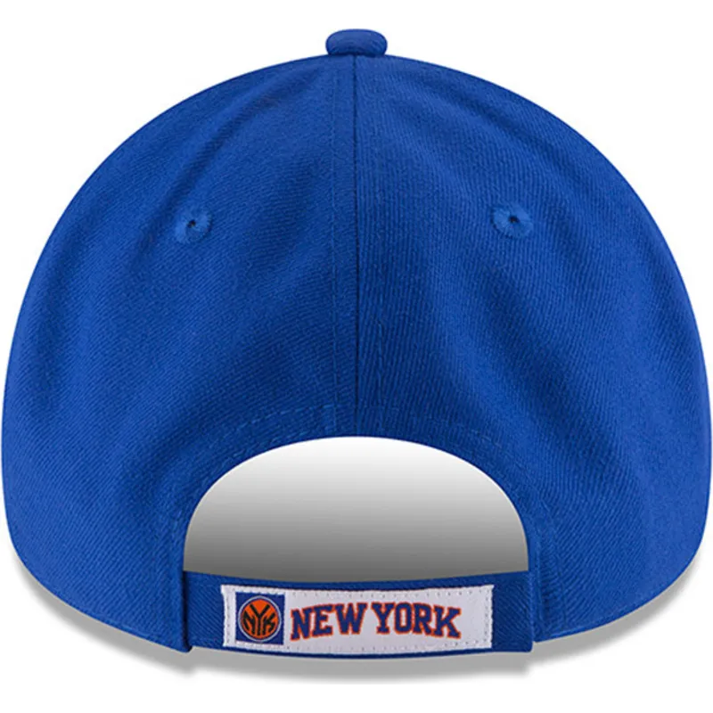 blaue-verstellbare-curved-cap-9forty-the-league-der-new-york-knicks-nba-von-new-era