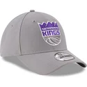 mutzen-gebogen-grau-verstellbares-band-9forty-the-league-der-sacramento-kings-nba-von-new-era