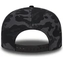 mutzen-flach-tarnung-snapback-9fifty-mesh-overlay-der-las-vegas-raiders-nfl-von-new-era