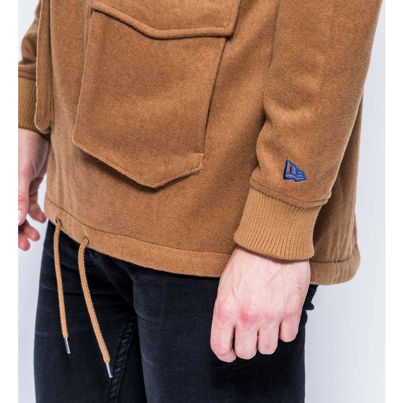 new-era-pullover-hoodie-kapuzenpullover-premium-classics-sweatshirt-braun