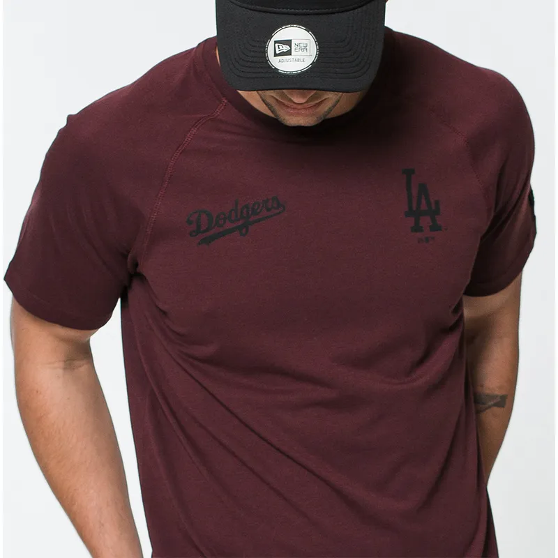 t-shirt-kurzarm-rot-granate-tech-series-der-los-angeles-dodgers-mlb-von-new-era
