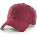 garnetfarbene-gebogene-kappe-mit-garnetfarbenem-logo-der-new-york-yankees-mlb-clean-up-ultra-basic-von-47-brand