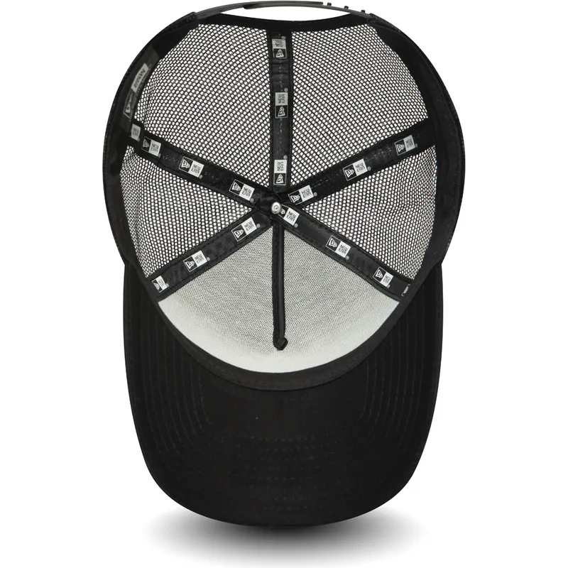 mutzen-gebogen-schwarz-snapback-a-frame-von-new-era