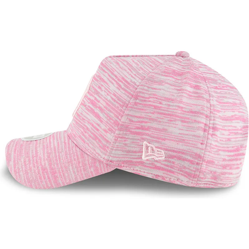 mutzen-gebogen-rosa-snapback-ajustable-9forty-a-frame-engineered-fit-der-new-york-yankees-mlb-von-new-era mutzen-gebogen-rosa-snapback-ajustable-9forty-a-frame-engineered-fit-der-new-york-yankees-mlb-von-new-era