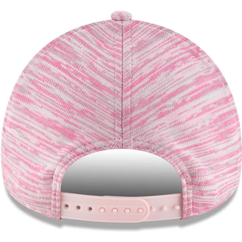 mutzen-gebogen-rosa-snapback-ajustable-9forty-a-frame-engineered-fit-der-new-york-yankees-mlb-von-new-era mutzen-gebogen-rosa-snapback-ajustable-9forty-a-frame-engineered-fit-der-new-york-yankees-mlb-von-new-era