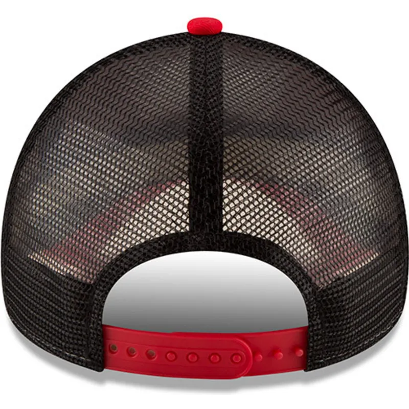 mutzen-gebogen-rot-snapback-9forty-team-der-chicago-bulls-nba-von-new-era