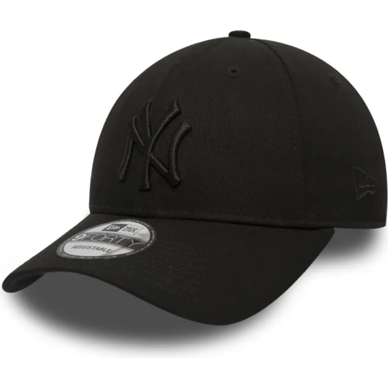 schwarze-verstellbare-curved-cap-mit-schwarzem-logo-9forty-league-essential-der-new-york-yankees-mlb-von-new-era