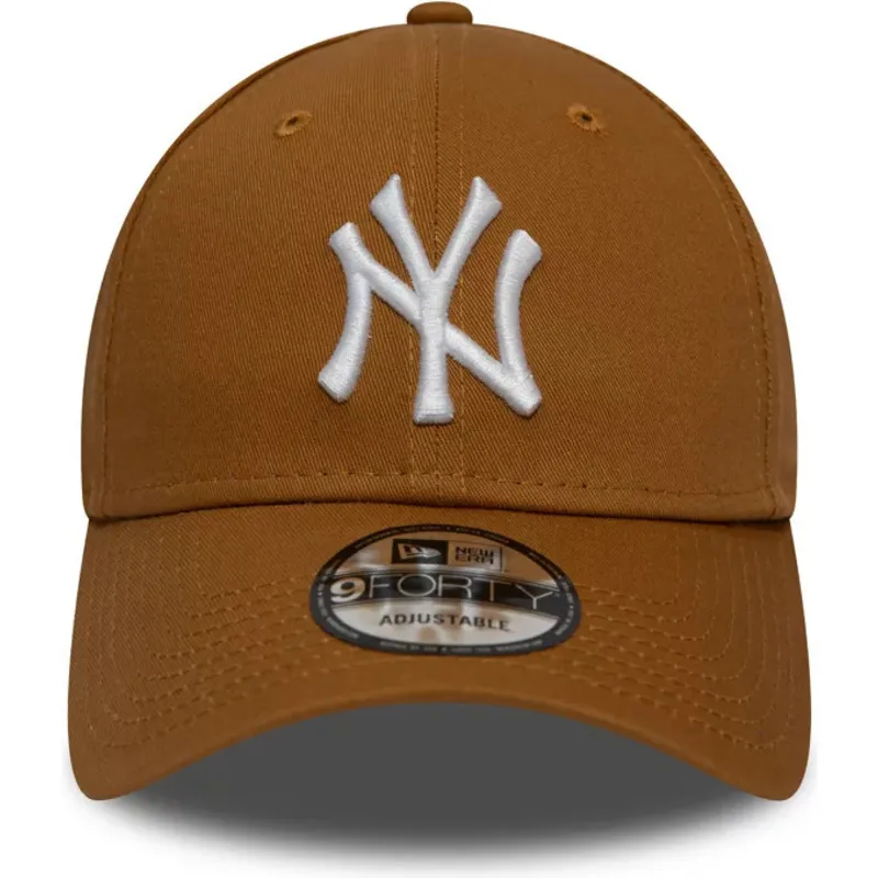 mutzen-gebogen-braun-verstellbares-band-trigo-9forty-league-essential-der-new-york-yankees-mlb-von-new-era mutzen-gebogen-braun-verstellbares-band-trigo-9forty-league-essential-der-new-york-yankees-mlb-von-new-era