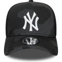 mutzen-gebogen-tarnung-snapback-negro-essential-camo-a-frame-der-new-york-yankees-mlb-von-new-era