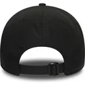 schwarze-verstellbare-9forty-kappe-mit-gebogenem-schirm-und-logo-hook-jerry-west-nba-von-new-era