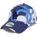 verstellbare-blaue-camouflage-cap-mit-gebogenem-schirm-und-blauem-logo-9forty-der-los-angeles-dodgers-mlb-von-new-era