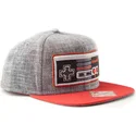 grau-rote-snapback-kappe-nes-controller-nintendo-von-difuzed