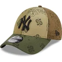 9forty-new-york-yankees-mlb-paisley-print-verstellbare-grune-kappe-mit-gebogenem-schirm-von-new-era