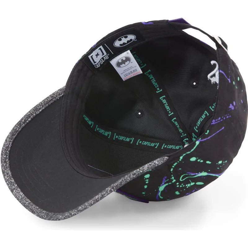 schwarze-und-violette-verstellbare-curved-cap-joker-tag-jok-dc-comics-von-capslab