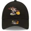 verstellbare-schwarze-curved-cap-9forty-character-sports-tasmanischer-teufel-looney-tunes-von-new-era