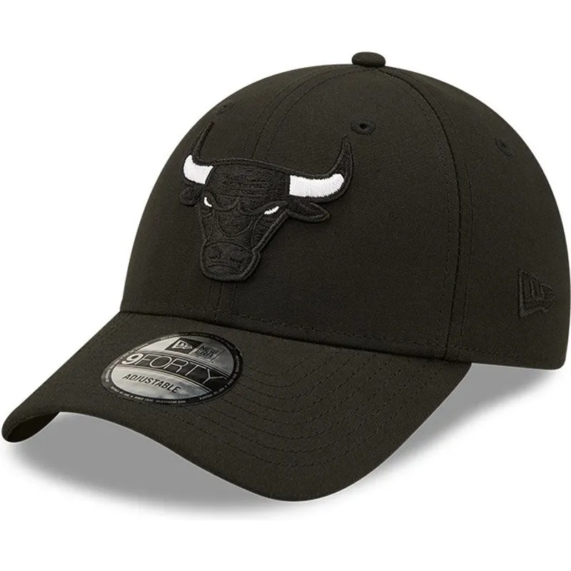 mutzen-gebogen-schwarz-snapback-9forty-black-base-der-chicago-bulls-nba-von-new-era mutzen-gebogen-schwarz-snapback-9forty-black-base-der-chicago-bulls-nba-von-new-era