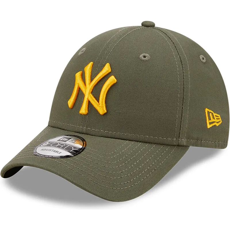 mutzen-gebogen-grun-verstellbares-band-9forty-league-essential-der-new-york-yankees-mlb-von-new-era