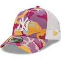 new-york-yankees-mlb-a-frame-camo-pack-rosa-weisse-trucker-kappe-von-new-era