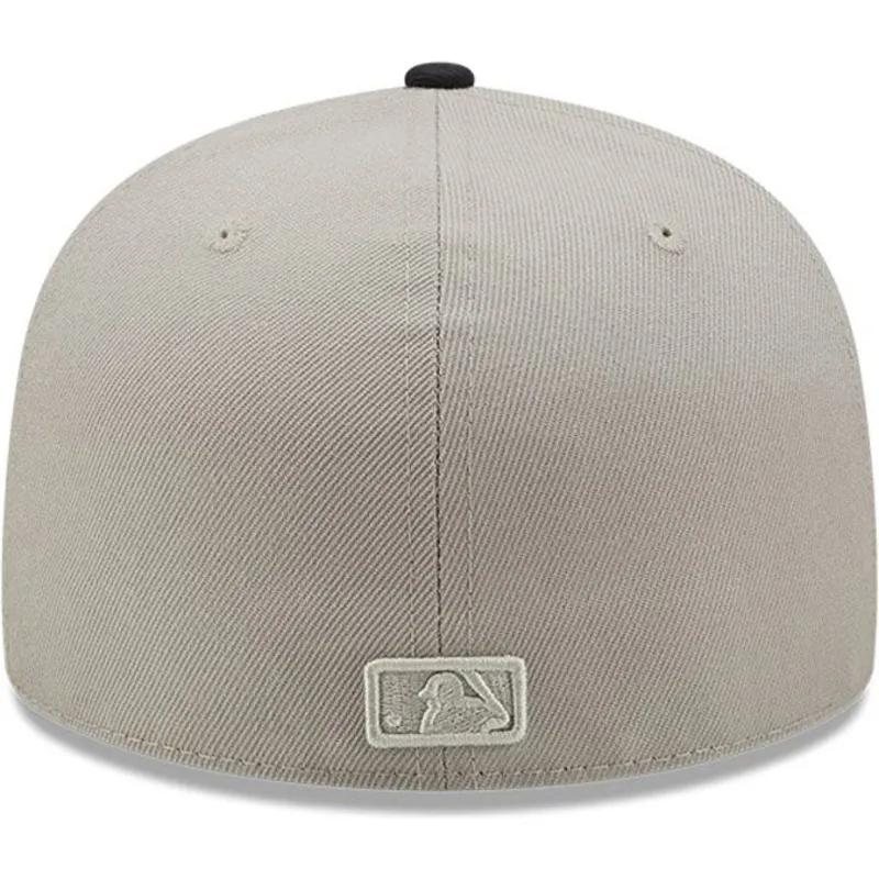 mutzen-flach-grau-angepasst-59fifty-parche-lateral-der-new-york-yankees-mlb-von-new-era