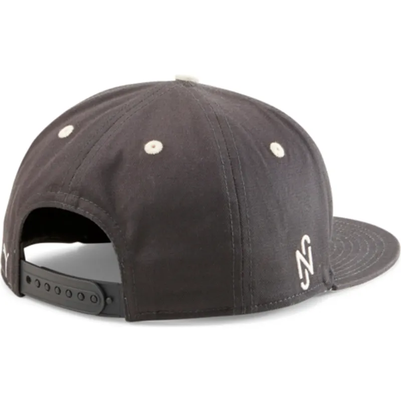 mutzen-flach-schwarz-snapback-von-puma