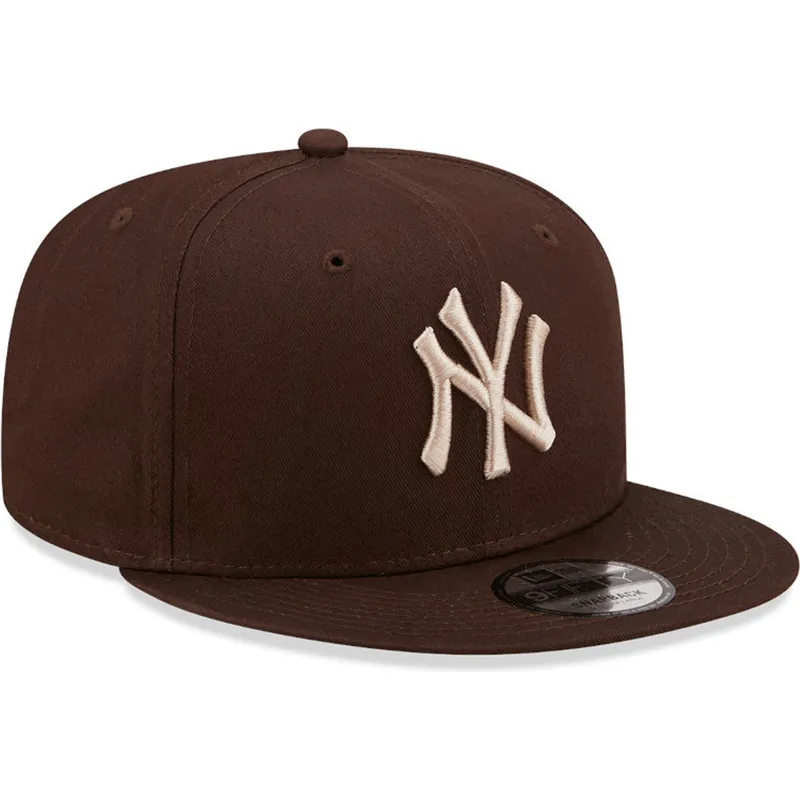 mutzen-flach-braun-snapback-9fifty-league-essential-der-new-york-yankees-mlb-von-new-era mutzen-flach-braun-snapback-9fifty-league-essential-der-new-york-yankees-mlb-von-new-era