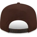 mutzen-flach-braun-snapback-9fifty-league-essential-der-new-york-yankees-mlb-von-new-era