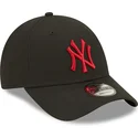 schwarze-verstellbare-kappe-mit-gebogenem-schirm-und-rotem-logo-9forty-league-essential-der-new-york-yankees-mlb-von-new-era
