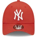 dunkelrote-verstellbare-9forty-league-essential-kappe-der-new-york-yankees-mlb-von-new-era