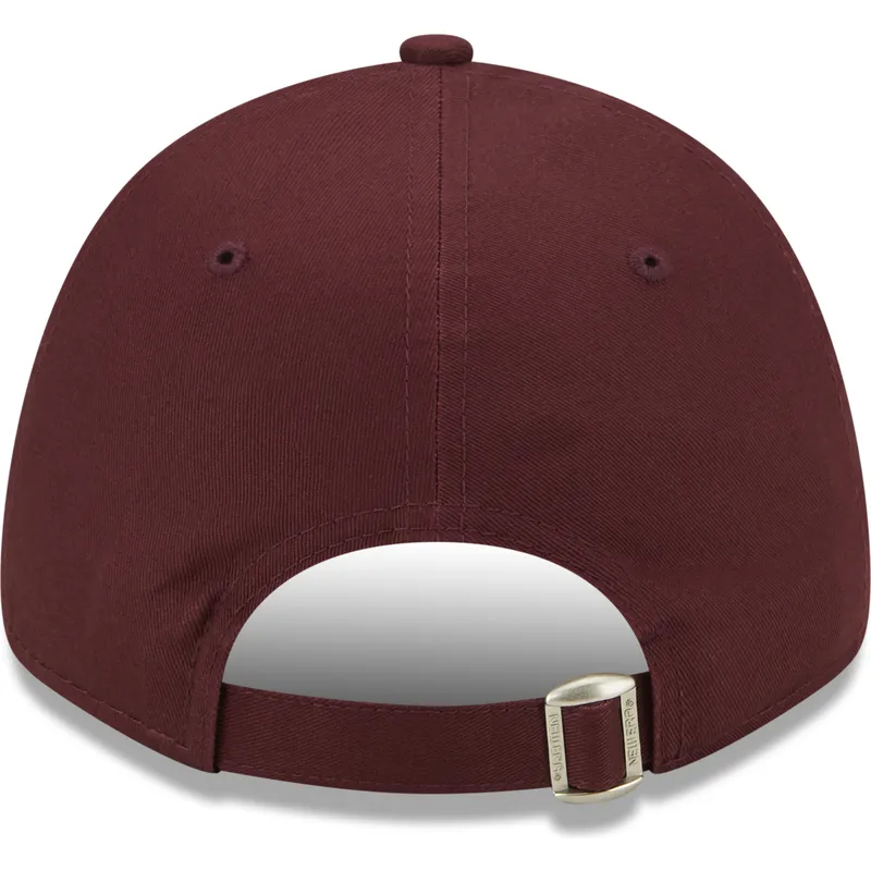 mutzen-gebogen-rot-verstellbares-band-granate-9forty-league-essential-der-new-york-yankees-mlb-von-new-era
