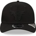 schwarze-gebogene-snapback-kappe-mit-schwarzem-logo-9fifty-tonal-stretch-snap-der-chicago-bulls-nba-von-new-era