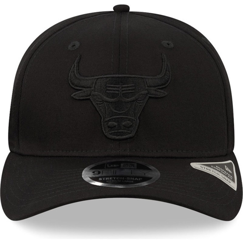 new-era-curved-brim-black-logo-9fifty-tonal-stretch-snap-chicago-bulls-nba-black-snapback-cap