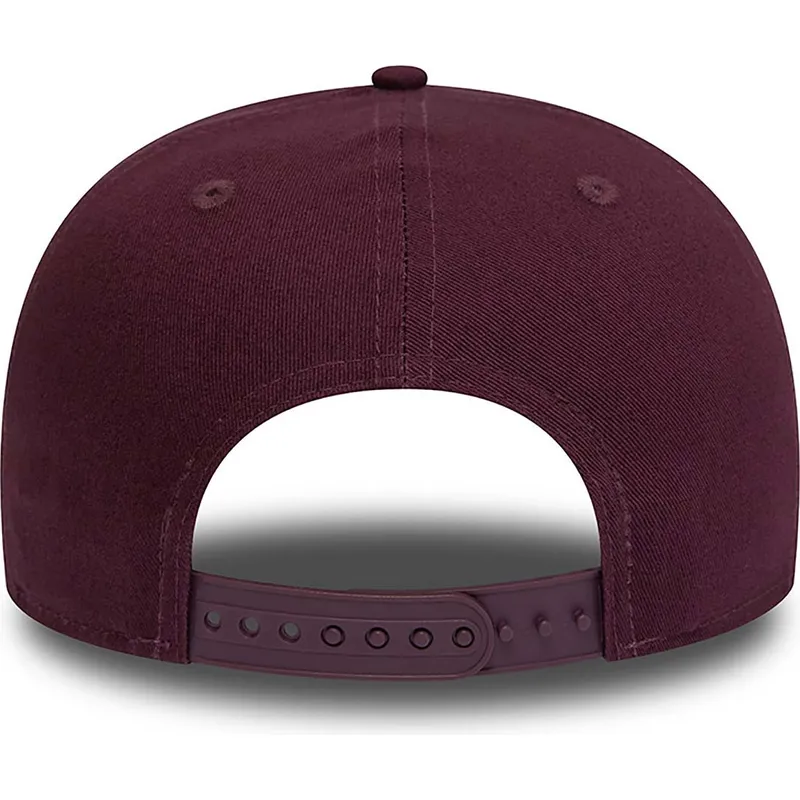 mutzen-flach-rot-snapback-granate-9fifty-essential-der-new-york-yankees-mlb-von-new-era