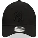 mutzen-gebogen-schwarz-snapback-9forty-league-essential-der-new-york-yankees-mlb-von-new-era