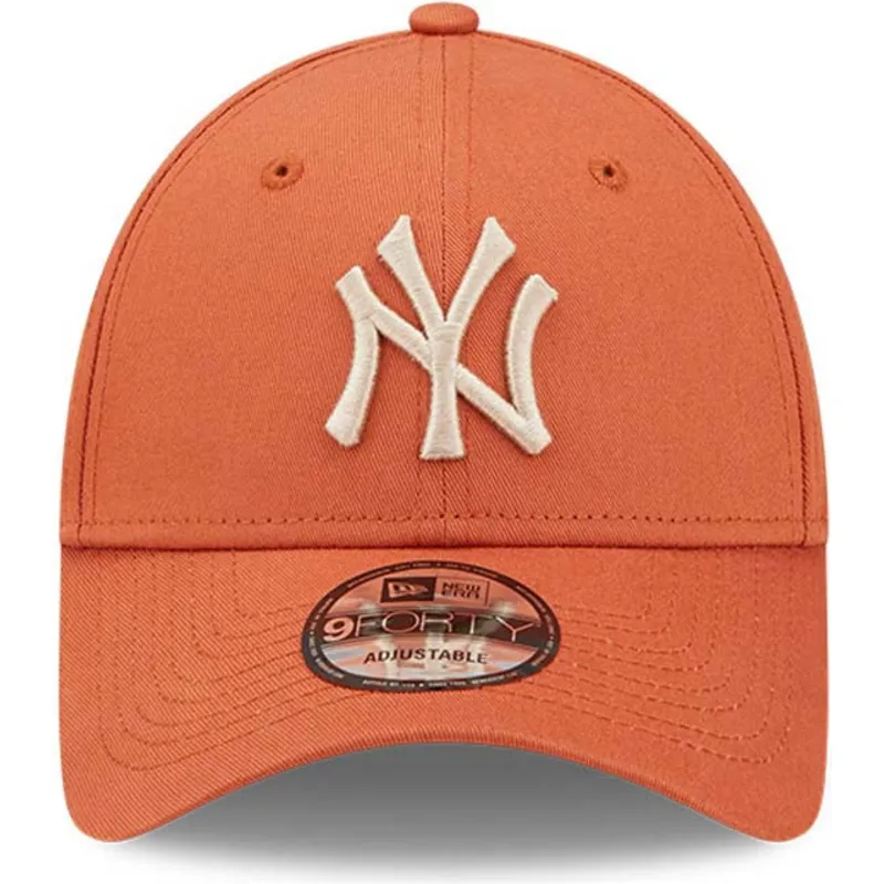 mutzen-gebogen-orange-verstellbares-band-9forty-league-essential-der-new-york-yankees-mlb-von-new-era