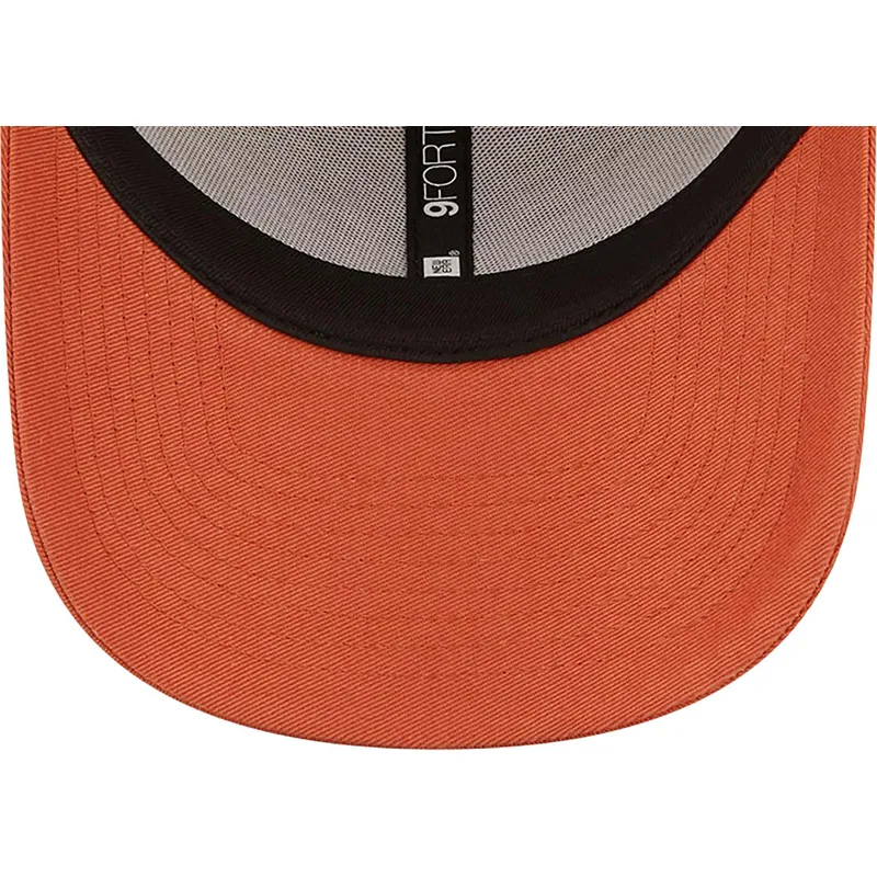 mutzen-gebogen-orange-verstellbares-band-9forty-league-essential-der-new-york-yankees-mlb-von-new-era
