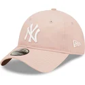 mutzen-gebogen-rosa-verstellbares-band-9twenty-league-essential-der-new-york-yankees-mlb-von-new-era