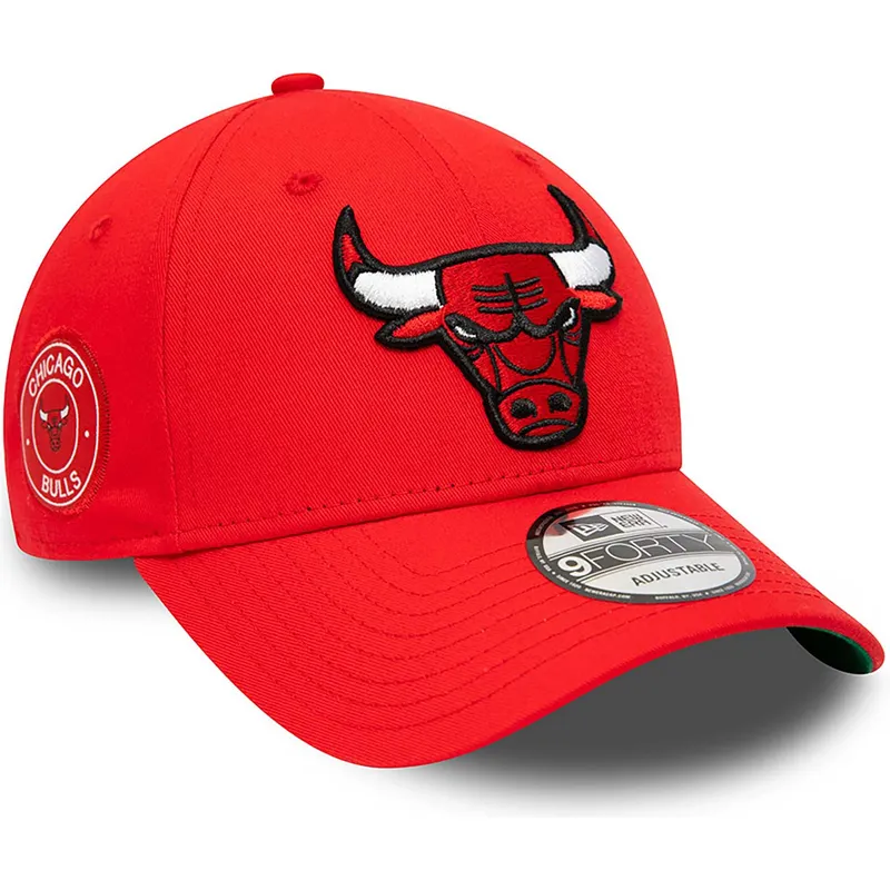 mutzen-gebogen-rot-verstellbares-band-9forty-team-side-patch-der-chicago-bulls-nba-von-new-era