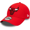 mutzen-gebogen-rot-verstellbares-band-9forty-team-side-patch-der-chicago-bulls-nba-von-new-era