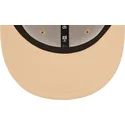 mutzen-flach-beige-snapback-9fifty-league-essential-der-new-york-yankees-mlb-von-new-era