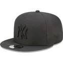 mutzen-flach-schwarz-snapback-9fifty-gore-tex-der-new-york-yankees-mlb-von-new-era
