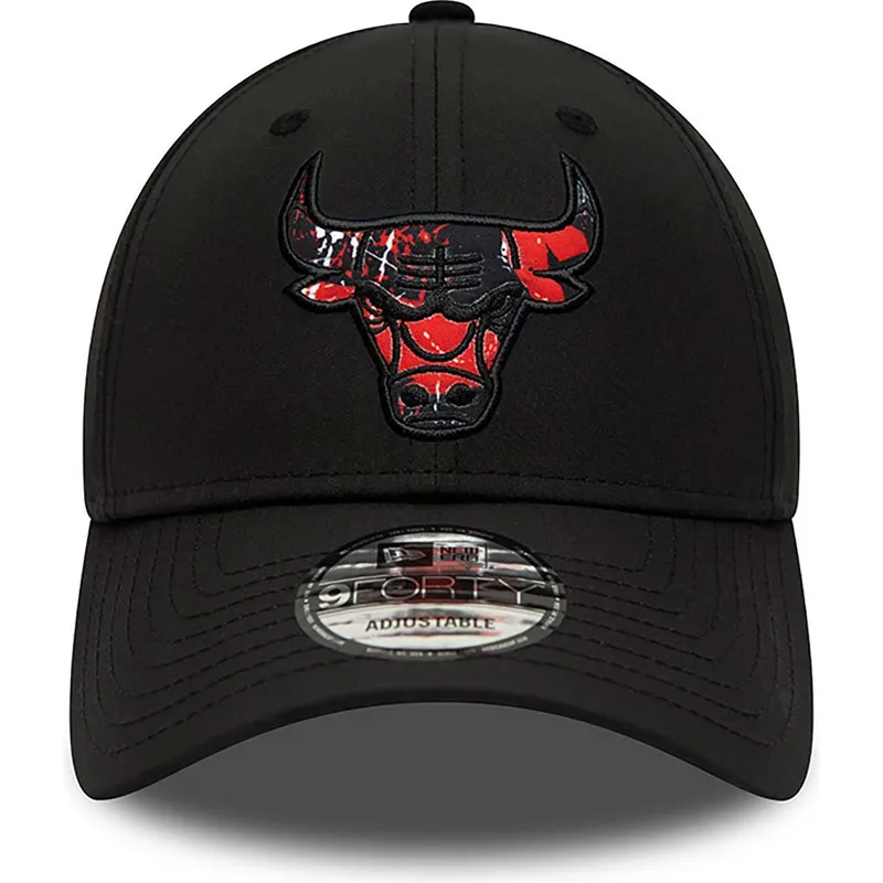 mutzen-gebogen-schwarz-verstellbares-band-9forty-print-infill-der-chicago-bulls-nba-von-new-era