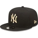 mutzen-flach-schwarz-snapback-9fifty-league-essential-der-new-york-yankees-mlb-von-new-era