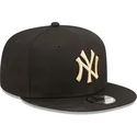mutzen-flach-schwarz-snapback-9fifty-league-essential-der-new-york-yankees-mlb-von-new-era