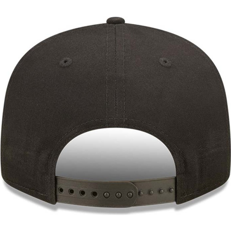 new-era-flat-brim-9fifty-league-essential-new-york-yankees-mlb-black-snapback-cap-with-beige-logo